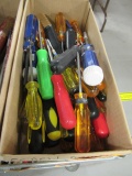 ASSORTED SCREW DRIVERS