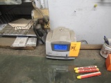 Pyramid 3500 time clock & card holoder