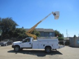 2000 FORD F550 BUCKET TRUCK W/ VERSALIFT 28' MANLIFT