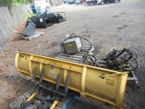 MEYER 9' SNOW PLOW W/ 4-WAY HYDRAULICS & FRAME MOUN