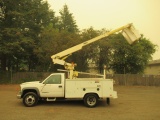 2000 CHEVROLET 3500HD BUCKET TRUCK W/ ALTEC AT200A MAN LIFT