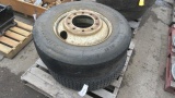 CONTINENTAL 275/80R22.5 TIRE ON A 10 LUG STEEL WHEEL & MICHELIN 255/80R22.5 TIRE