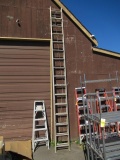 (UNKNOWN MAKE) APPROX. 30' ALUMINUM EXTENSION LADDER