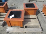 (2) 18'' X 18'' X 1' PLANTER BOX WITH (1) 1' X 1' PLASTIC PLANTER BOX