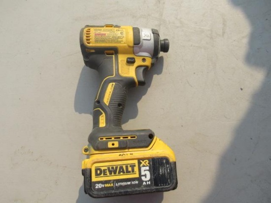 DEWALT IMPACT DCF887 W/(2) BATTERIES & CHARGER