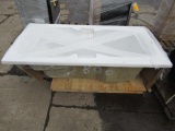 MAXX FIBERGLASS TUB