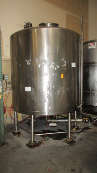 200 GALLON STAINLESS STEEL TANK W/ MIXER