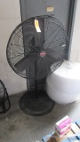 DAYTON PEDISTAL SHOP FAN