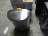 STAINLESS STEEL 13 GALLON GARBAGE CAN