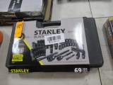 STANLEY BLACK CHROME 69 PIECE SOCKET SET W/CASE