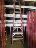 LOUISVILLE 8' FIBERGLASS STEP LADDER