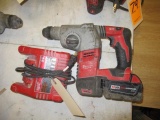 MILWAUKEE M18 ROTARY HAMMER W/BATTERY & CHARGER