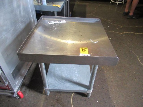 STAINLESS STEEL TABLE