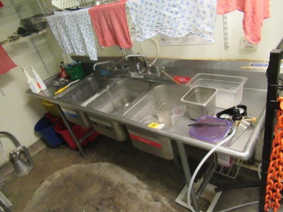 STAINLESS STEEL 26'' X 90'' 3 BASIN SINK (*BUYER RESPONSIBLE FOR DISCONNECT AND REMOVAL)
