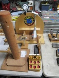 Bulldog bench display, rotating yarn pole - fly & bobin holders