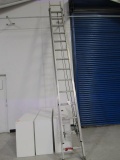 LOUISVILLE 28' ALUMINUM EXTENSION LADDER