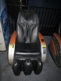 TITAN MASSAGE CHAIR SERIAL # 110-1401000155 (*NO KEY)