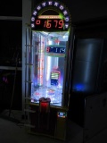 BENCHMARK ''MONSTER DROP'' ARCADE GAME