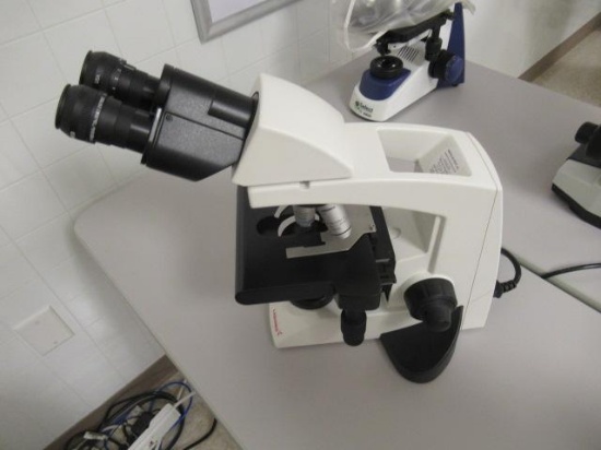 LABOMED MICROSCOPE