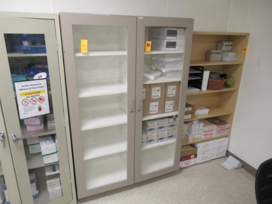 MEDICAL CABINET W/ CONTENTS - MOSTLY SYRINGES & BLOOD DRAWING EQUIPMENT