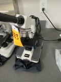 UNICO MICROSCOPE