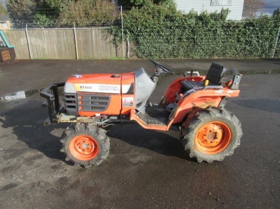 KUBOTA B7300 4X4 TRACTOR