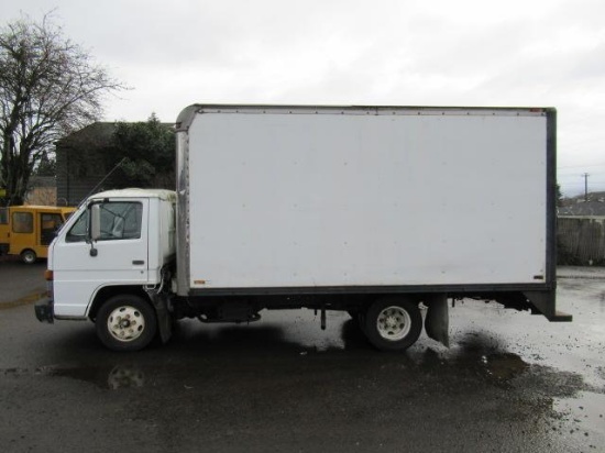 1991 ISUZU NPR 15' BOX TRUCK