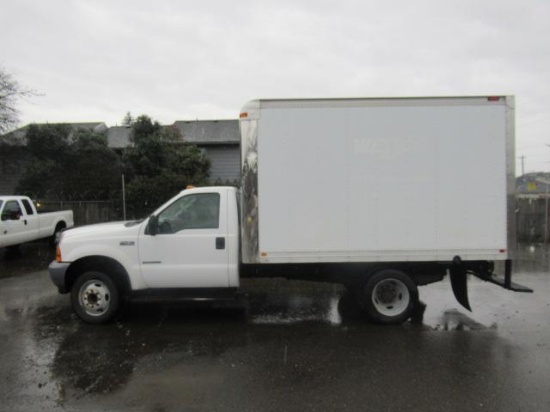 2001 FORD F450 12' BOX TRUCK