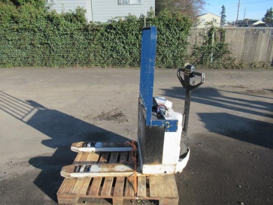YALE P00183-24V ELECTRIC PALLET JACK