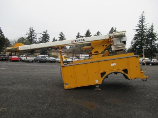 TEREX SC SERIES OVERCENTER MANLIFT UTILITY BODY W/ HI-RANGER SC 45 INSULATED MANLIFT