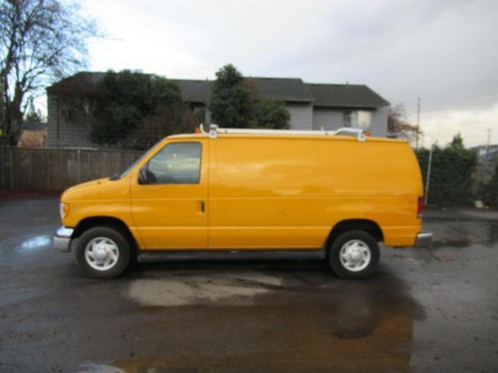 2002 FORD E350 CARGO VAN