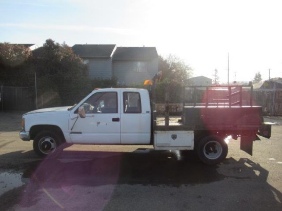 1992 CHEVROLET CHEYENNE 3500 EXTENDED CAB FLATBED UTILITY TRUCK