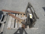 FORKLIFT CARRIAGE W/ 5