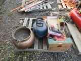 PALLET W/ ASSORTED FUNNELS, GAS CANS, CHAIN & CHAIN BINDERS, & HELIUM TANK