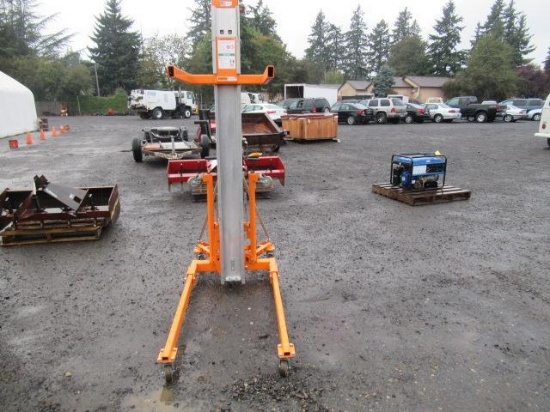 MLC CONSTRUCTION PRO SERIES M00968A MATERIAL LIFT