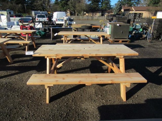 CEDAR PICNIC TABLE