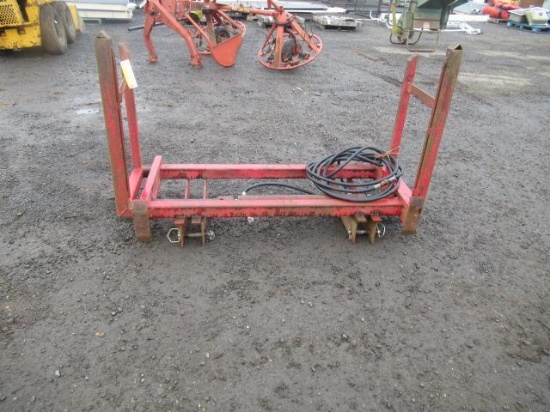 TRACTOR HYDRAULIC SQUEEZE ATTACHMENT