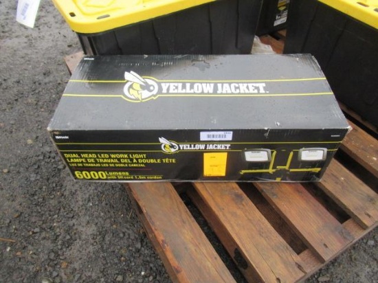 YELLOW JACKET 6000 LUMAN, ELECTRIC, FREE STANDING, DUAL HEAD WORK LIGHT