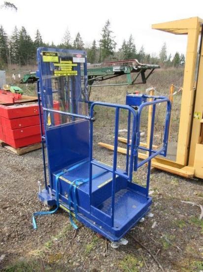 MANLIFT, 12V, 450# CAPACITY