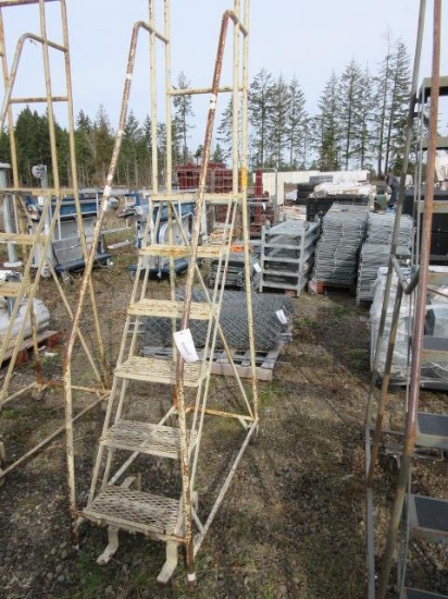 6 STEP ROLLING STOCK LADDER