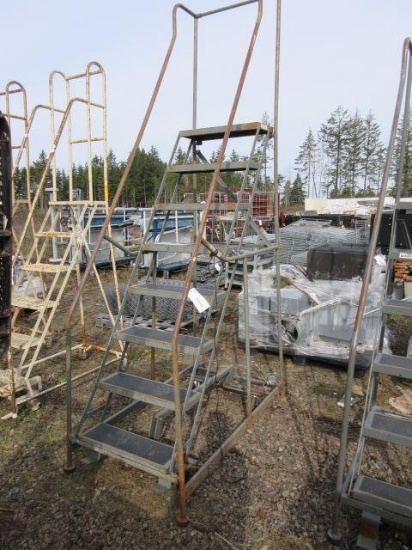 8 STEP ROLLING STOCK LADDER