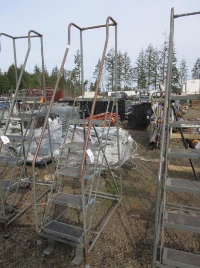 6 STEP ROLLING STOCK LADDER