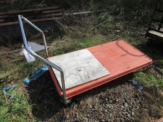 PLASTIC MATERIAL CART