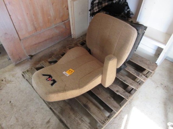 WESTERN STAR SEAT W/ BASE