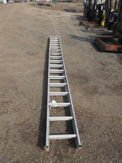 ALUMINUM EXTENSION LADDER