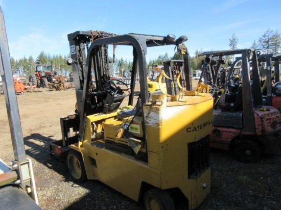 CATERPILLAR T80D FORKLIFT