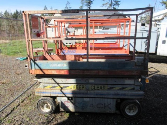 SKYJACK 3220 ELECTRIC SCISSOR LIFT