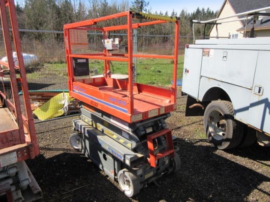 SKYJACK 3219 ELECTRIC SCISSOR LIFT
