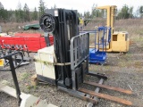WALK BEHIND ELECTRIC FORKLIFT, 3000# CAPACITY, 3 STAGE, 24V, 42'' FORKS,