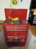 CRAFTSMAN ROLLING TOOLBOX W/ ASSORTED TOOLS